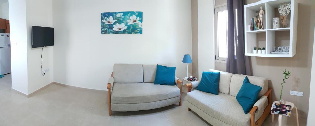Kerynia Apartments Paphos Exterior photo