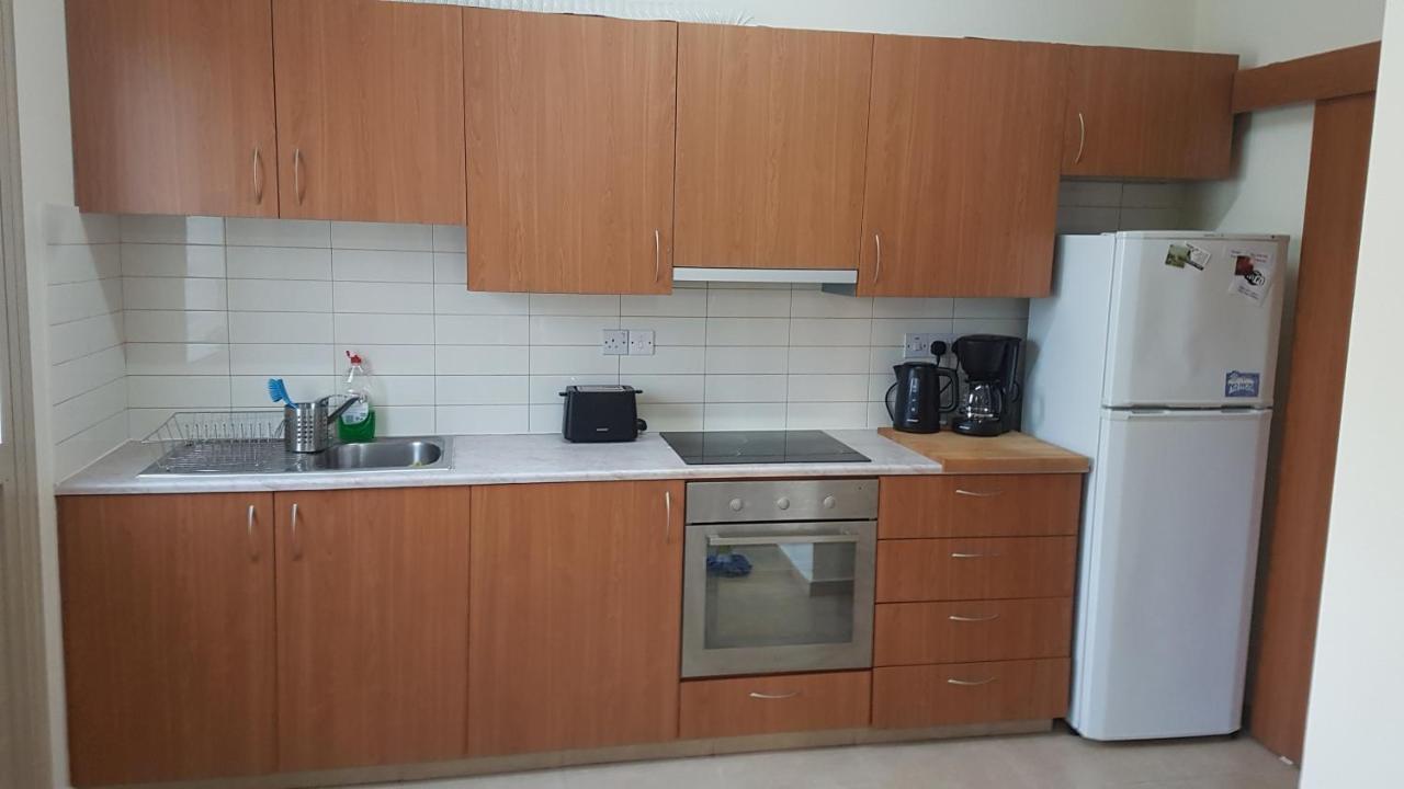 Kerynia Apartments Paphos Exterior photo